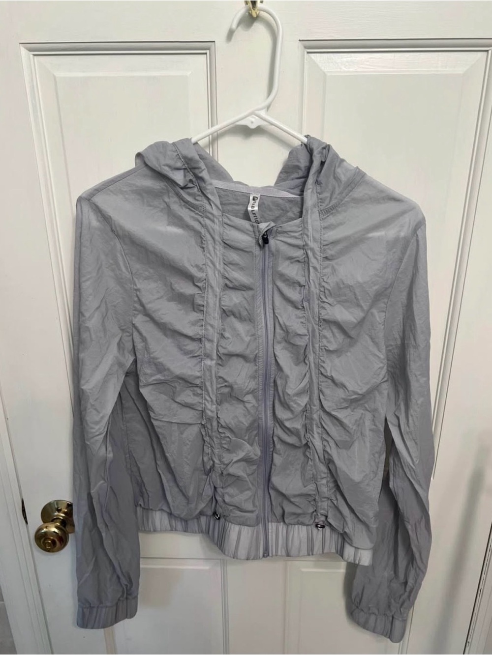 Fabletics Light Gray Hooded Zip Windbreaker